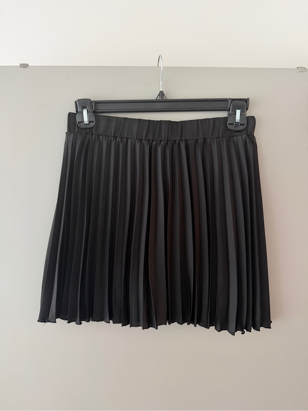 Zara Black Pleated Mini Skirt
